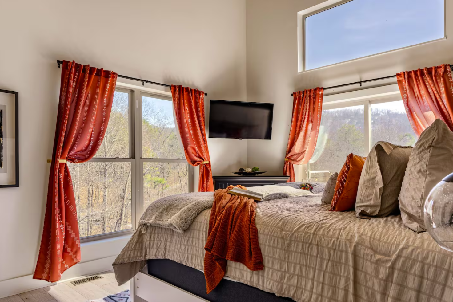 spring cabin interior design in the Smoky Mountains